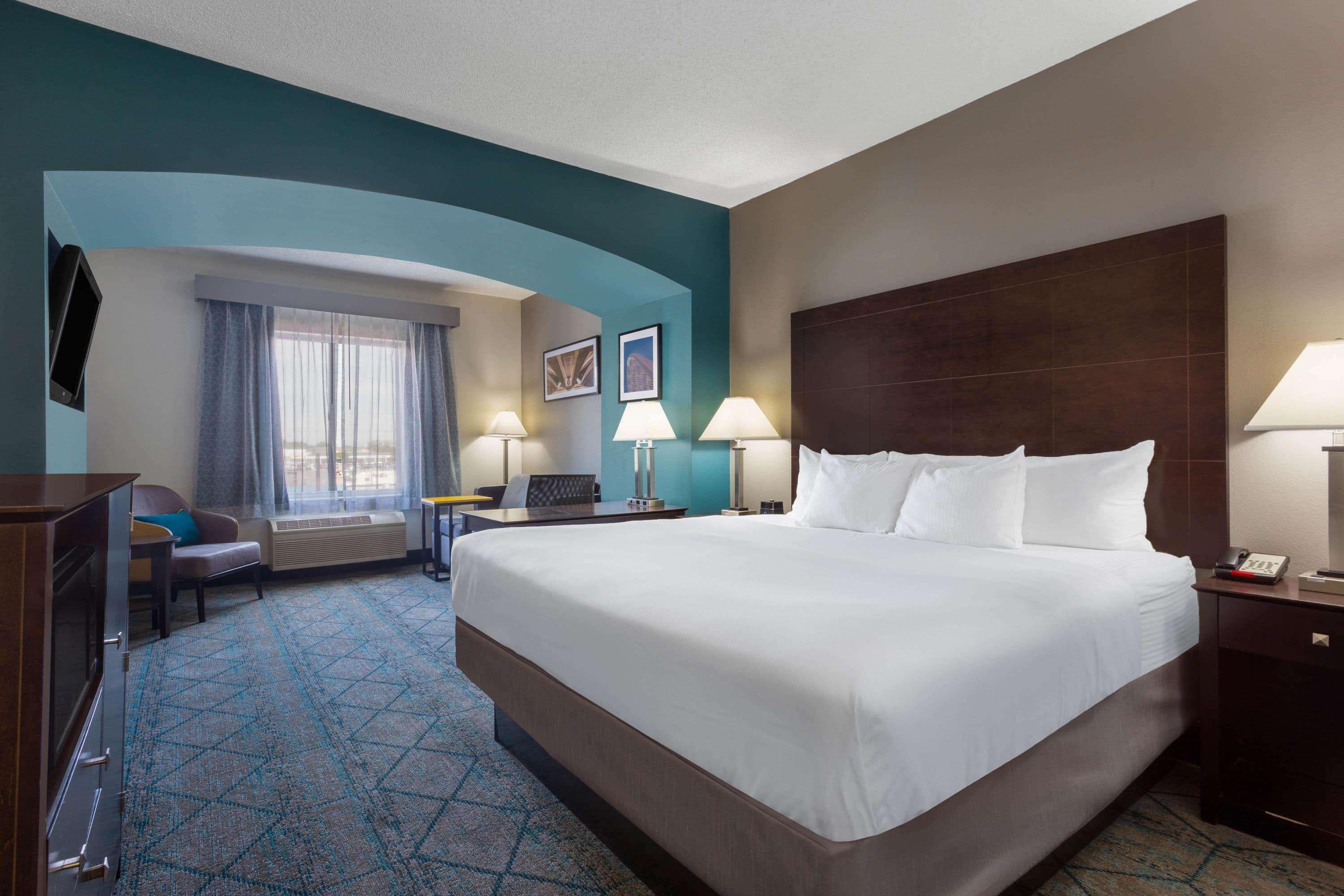 La Quinta By Wyndham Columbus West - Hilliard Hotel Exterior photo