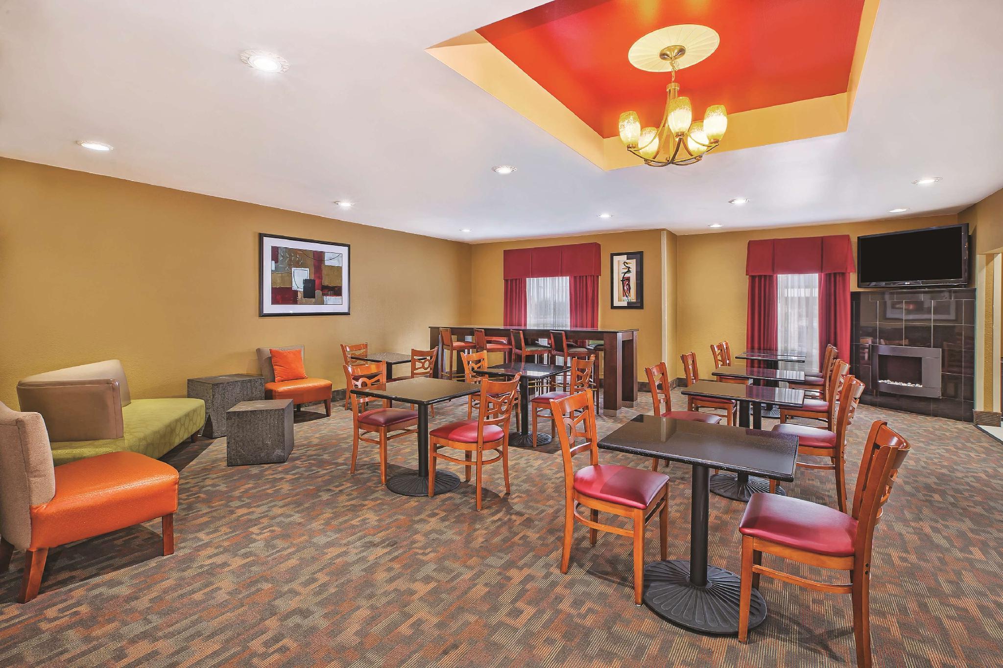 La Quinta By Wyndham Columbus West - Hilliard Hotel Exterior photo